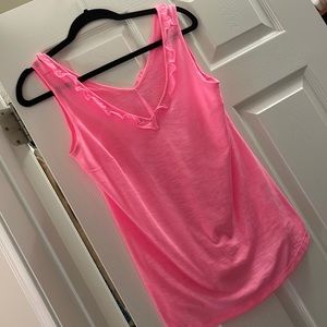 Lilly Pulitzer ruffled tank top (Gigi)